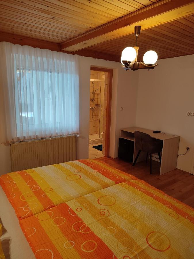Poljane nad Škofjo Loko Gostilna Pension Blegos מראה חיצוני תמונה