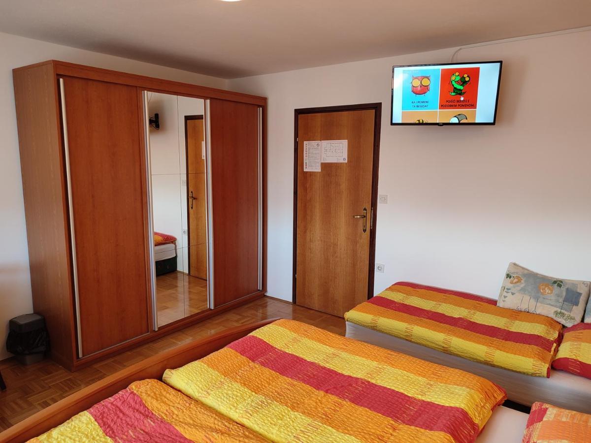 Poljane nad Škofjo Loko Gostilna Pension Blegos מראה חיצוני תמונה