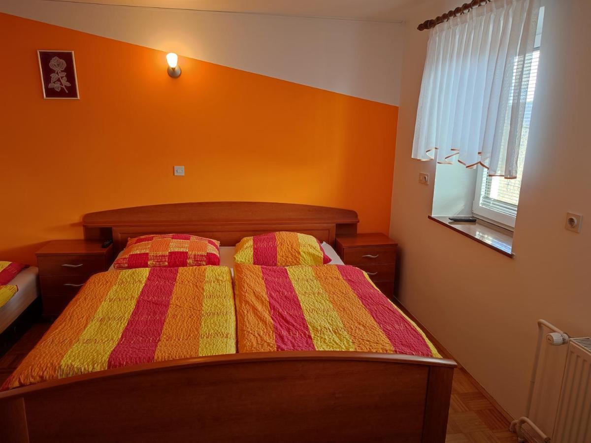 Poljane nad Škofjo Loko Gostilna Pension Blegos מראה חיצוני תמונה