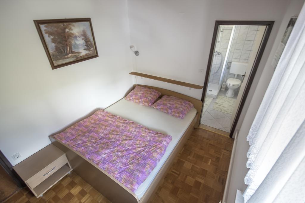 Poljane nad Škofjo Loko Gostilna Pension Blegos חדר תמונה
