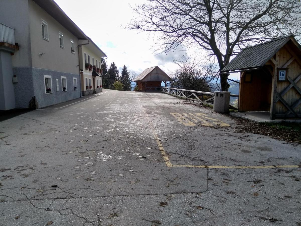 Poljane nad Škofjo Loko Gostilna Pension Blegos מראה חיצוני תמונה